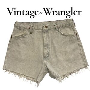 Vintage Wrangler‎ Denim Shorts Frayed Raw Hem High Waist Size 34